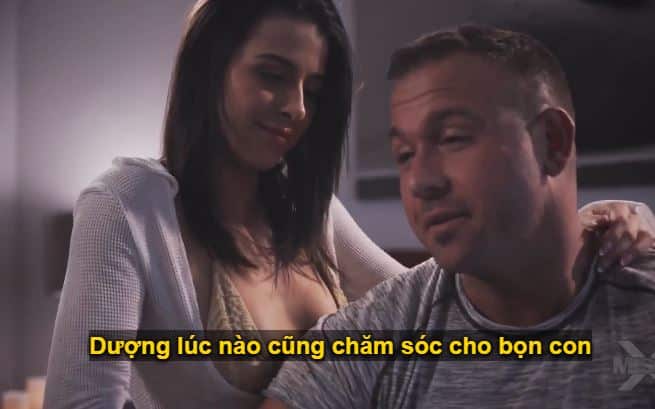 Trước ngày cưới – Tập 2: con gái an ủi bố dượng đang buồn “nứng”